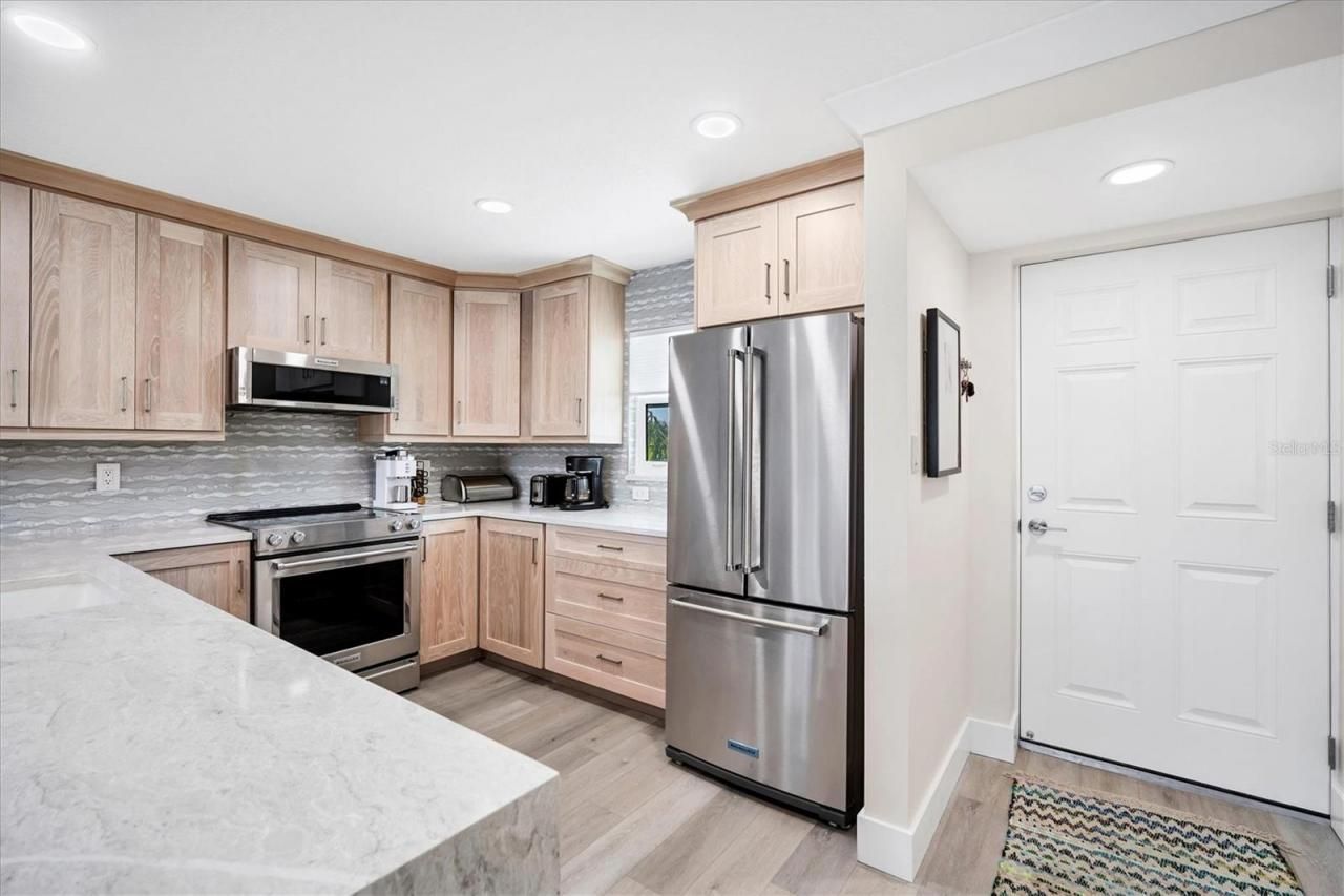 9393 Midnight Pass Road, Unit 302, Sarasota, FL 34242 Photo