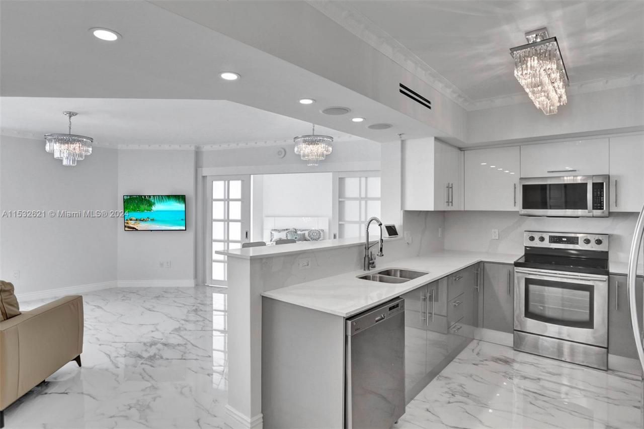 16699 Collins Ave, Unit 2209, Sunny Isles Beach, FL 33160 Photo