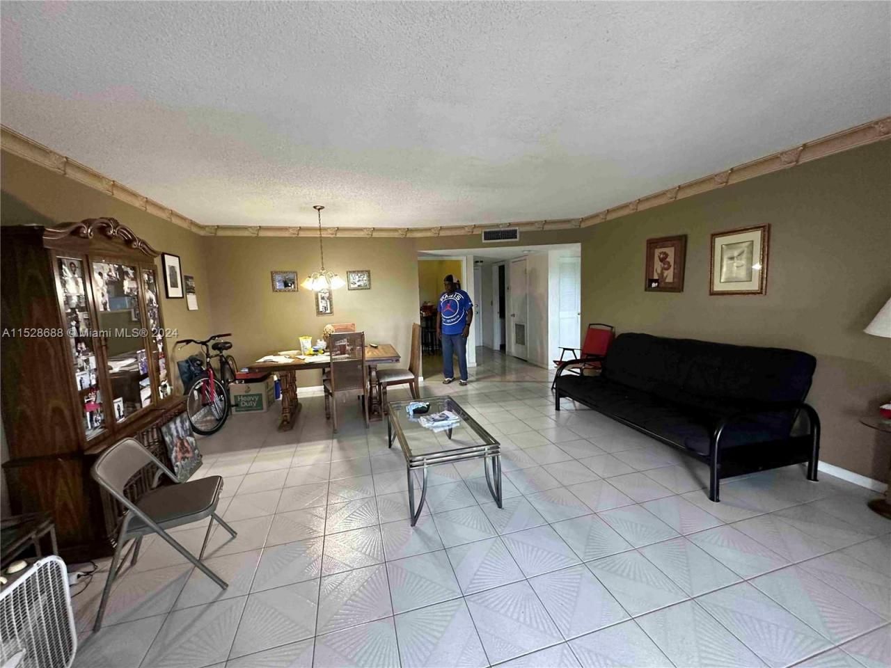 2061 NW 47th Ter, Unit 405, Lauderhill, FL 33313 Photo