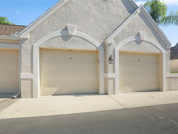 16321 Kelly Woods DR, Unit 182, FORT MYERS, FL 33908