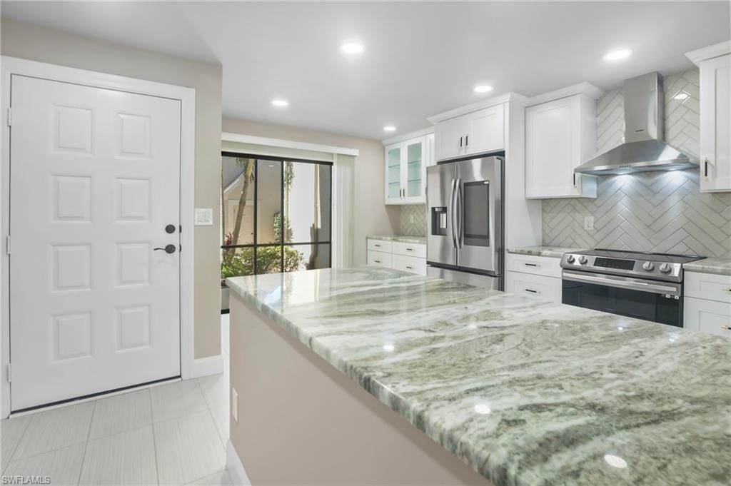 16321 Kelly Woods Dr, Unit 182, Fort Myers, FL 33908 Photo