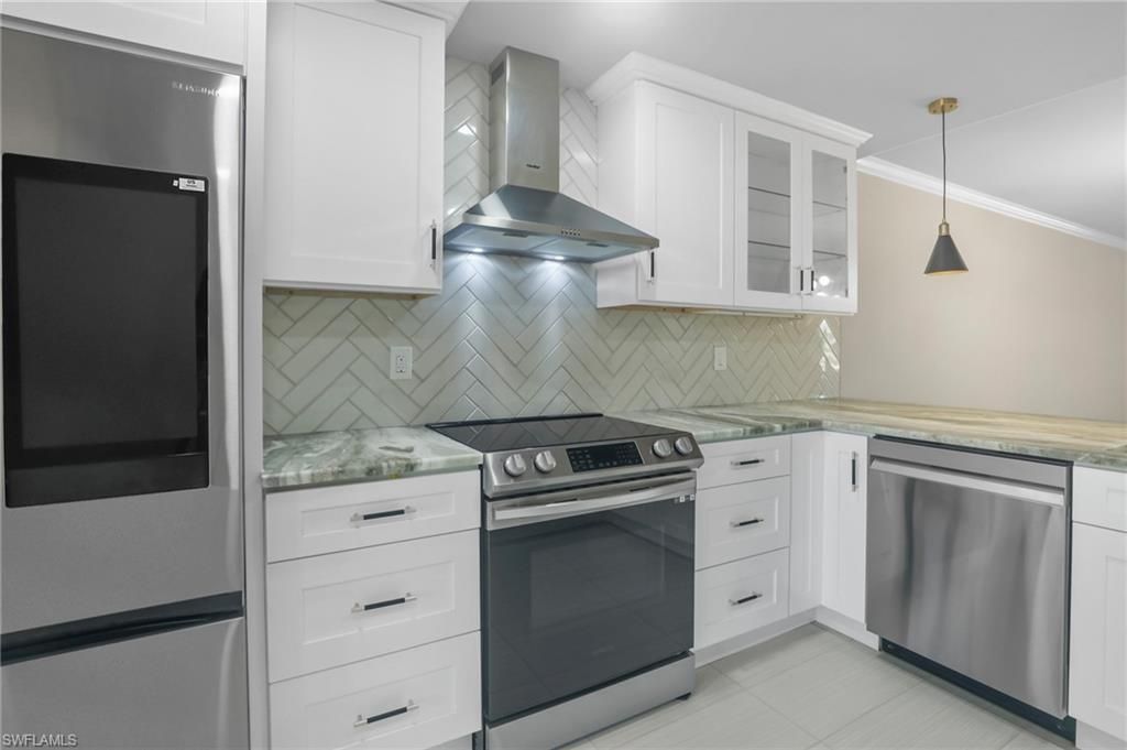 16321 Kelly Woods Dr, Unit 182, Fort Myers, FL 33908 Photo