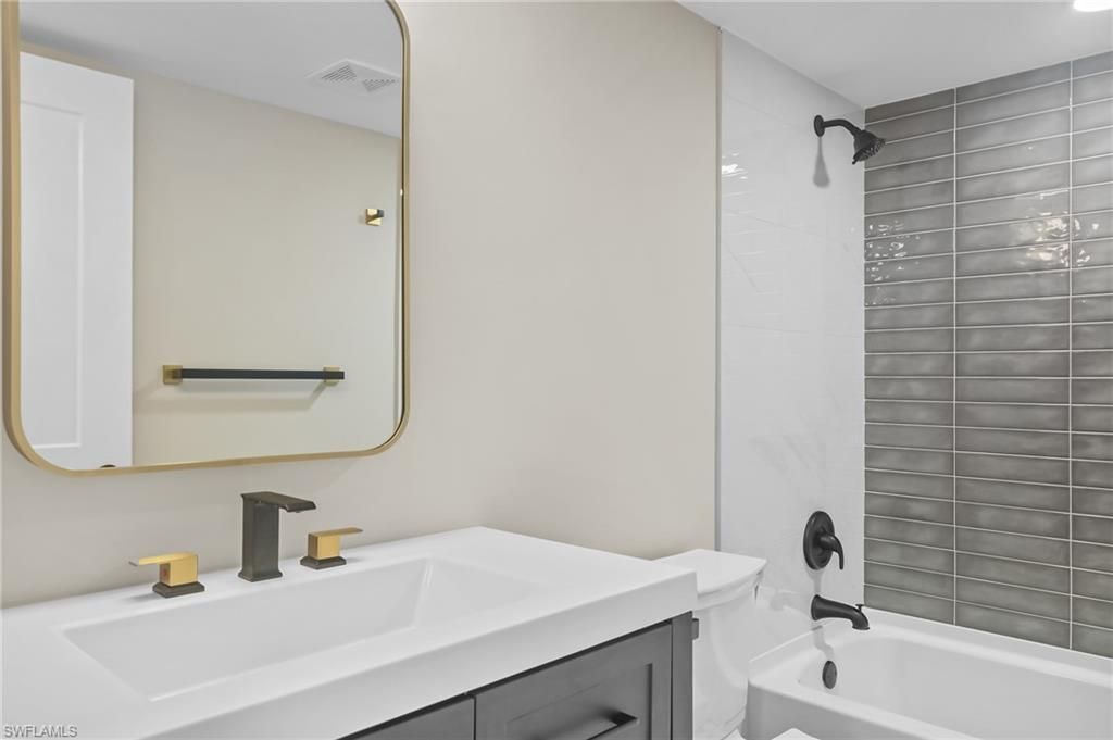 16321 Kelly Woods Dr, Unit 182, Fort Myers, FL 33908 Photo