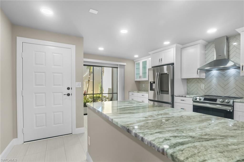 16321 Kelly Woods Dr, Unit 182, Fort Myers, FL 33908 Photo