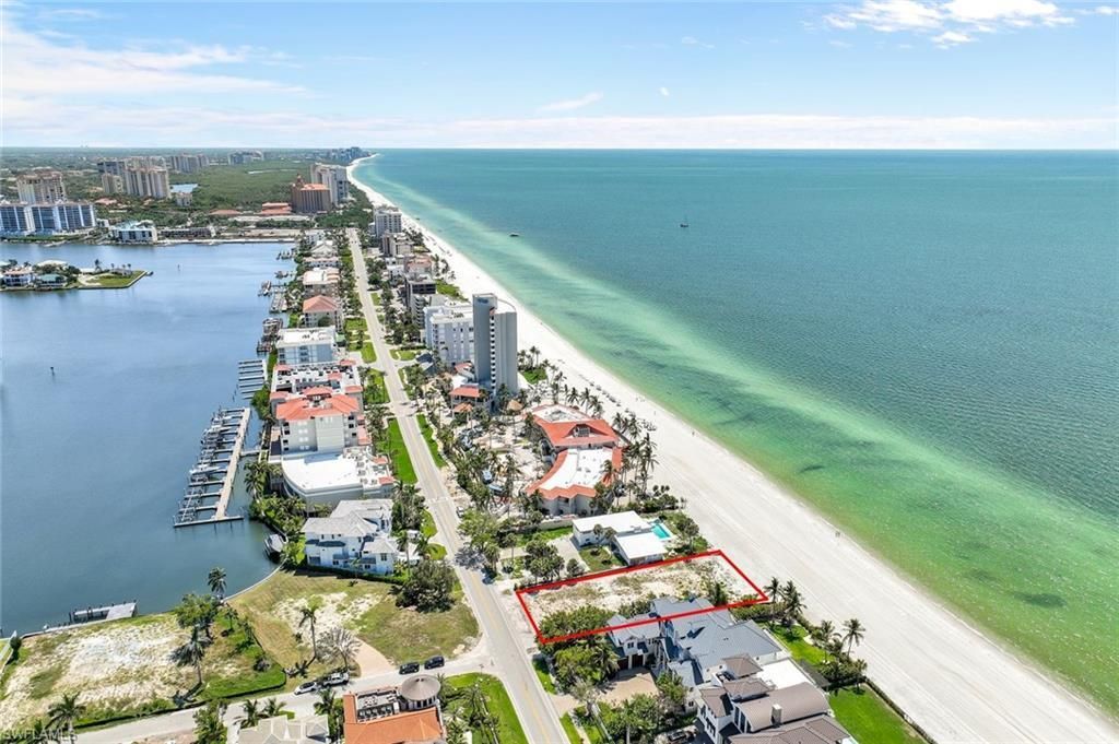 10047 Gulf Shore Dr, Naples, FL 34108 Photo