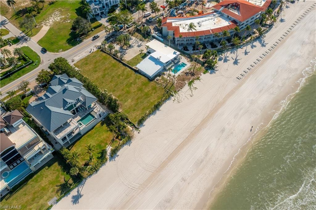 10047 Gulf Shore Dr, Naples, FL 34108 Photo