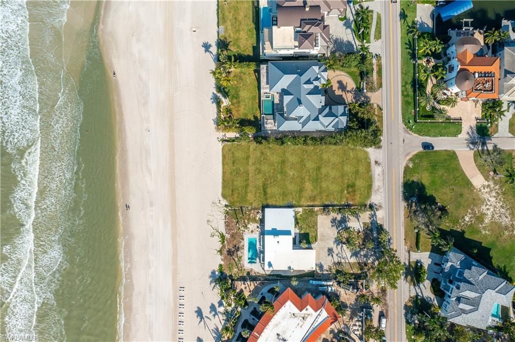 10047 Gulf Shore Dr, Naples, FL 34108 Photo