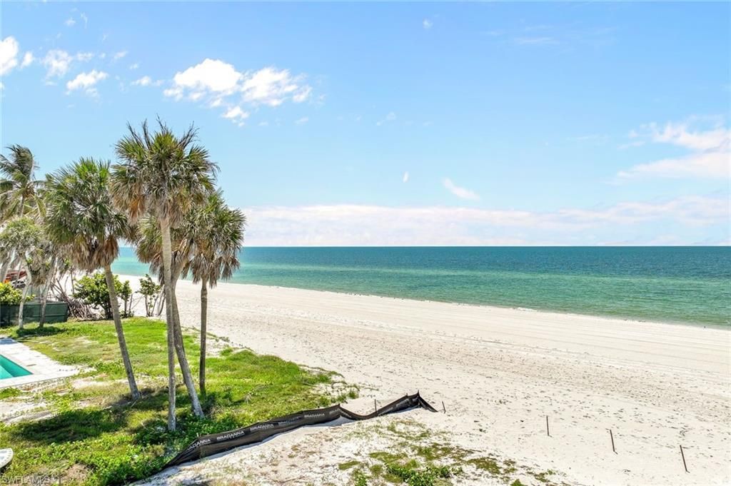 10047 Gulf Shore Dr, Naples, FL 34108 Photo