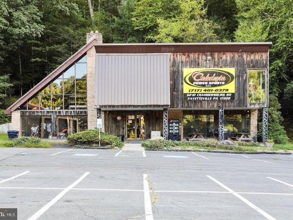 6210 CHAMBERSBURG ROAD, FAYETTEVILLE, PA 17222