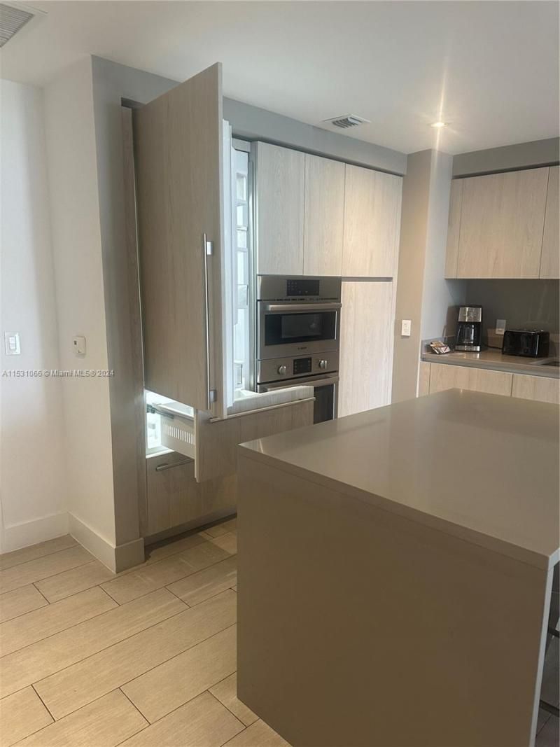 4010 S Ocean Dr, Unit R707, Hollywood, FL 33019 Photo