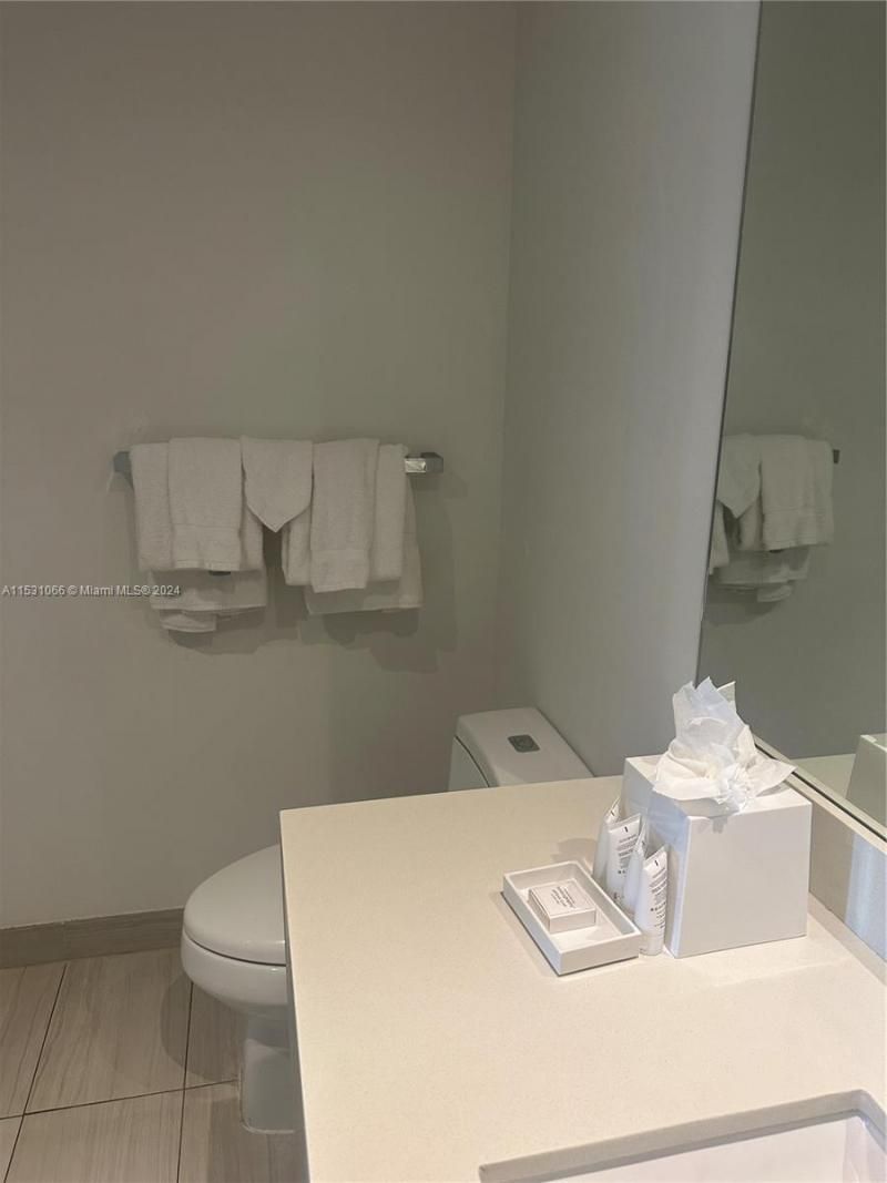 4010 S Ocean Dr, Unit R707, Hollywood, FL 33019 Photo