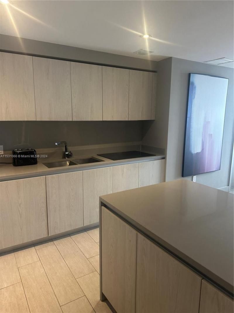 4010 S Ocean Dr, Unit R707, Hollywood, FL 33019 Photo