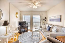 4515 S Ocean Blvd. photo 4