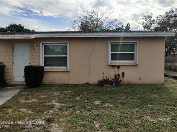 1473 Silver Beach Road, Riviera Beach, FL 33404