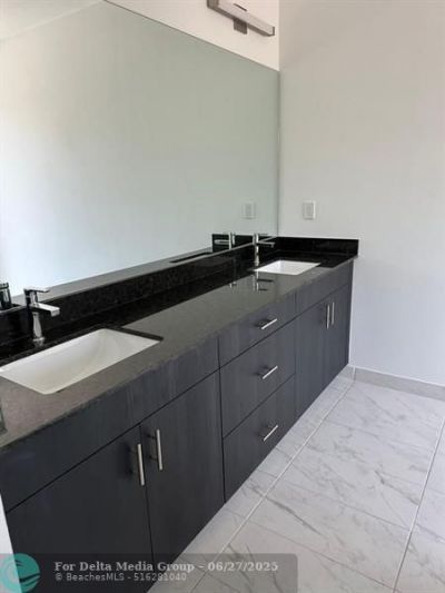 402 SE 22nd St, Unit 2, Fort Lauderdale, FL 33316 Photo