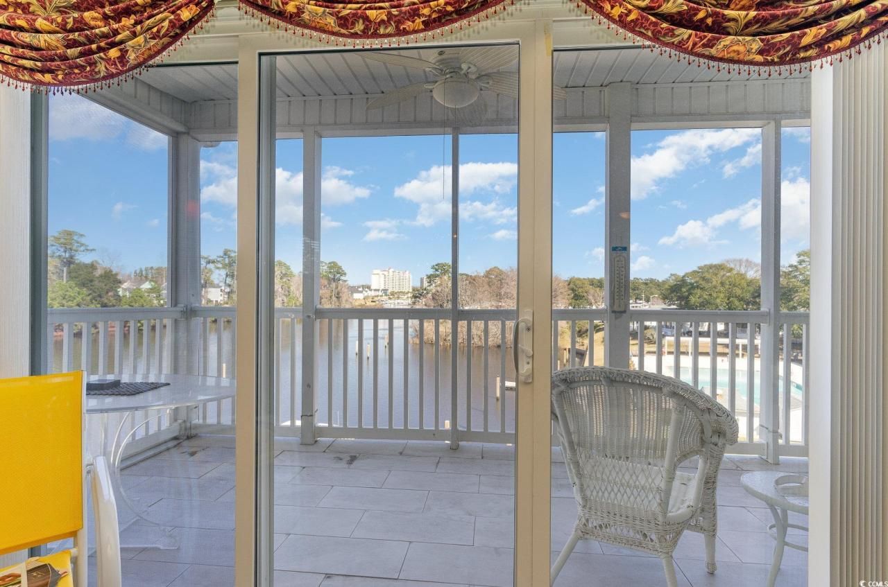 1100 Commons Blvd. Photo 16