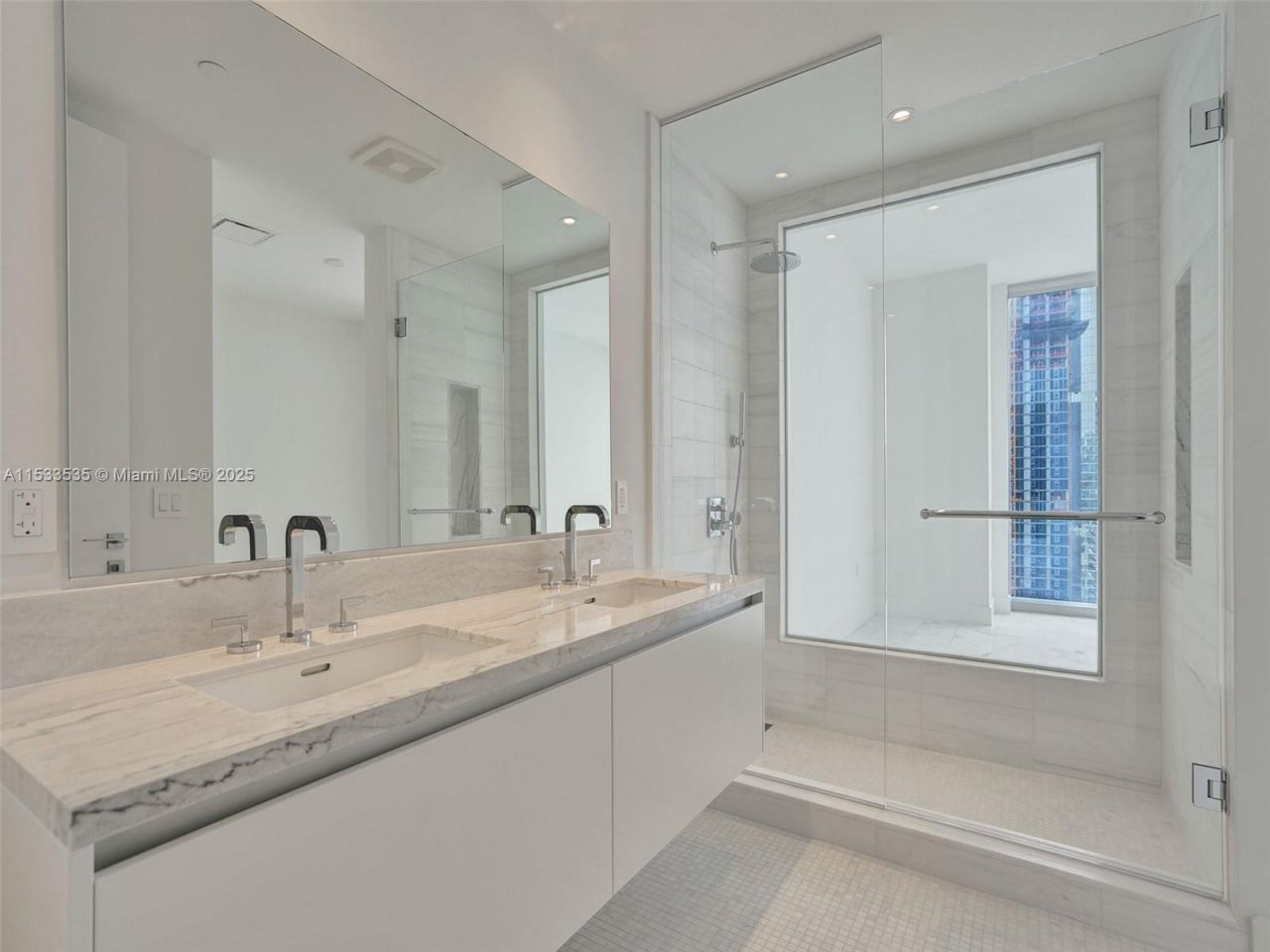 700 NE 26th Ter, Unit 3505, Miami, FL 33137 Photo