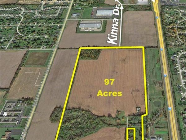 000 S Kinna Drive, Tipp City, OH 45371