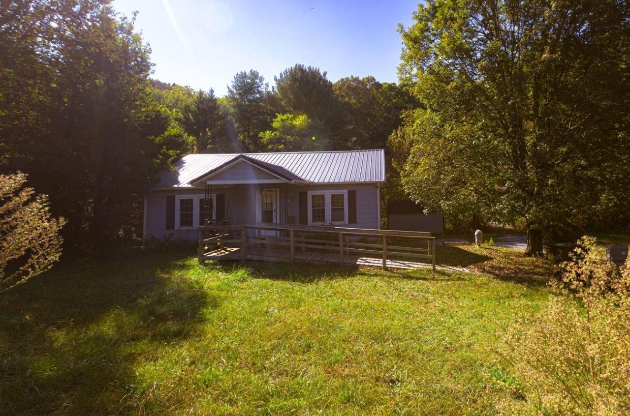 229 Allensville Road, Sevierville, TN 37876 Main Photo