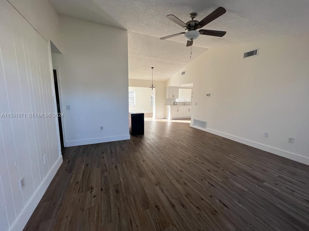 11520 NW 31st Pl, Sunrise, FL 33323 Photo