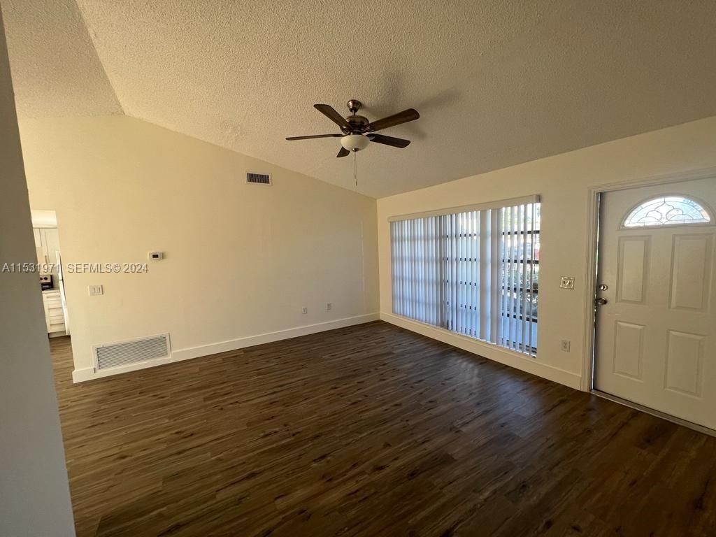 11520 NW 31st Pl, Sunrise, FL 33323 Photo