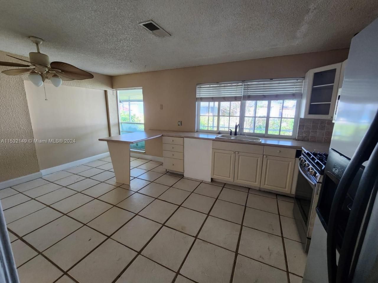 10551 Sunset Strip, Sunrise, FL 33322 Photo