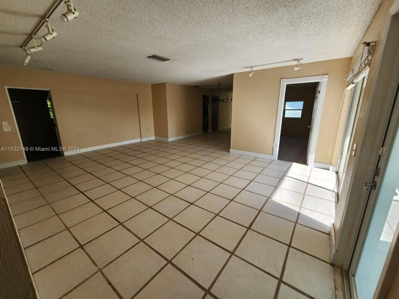 10551 Sunset Strip, Sunrise, FL 33322 Photo