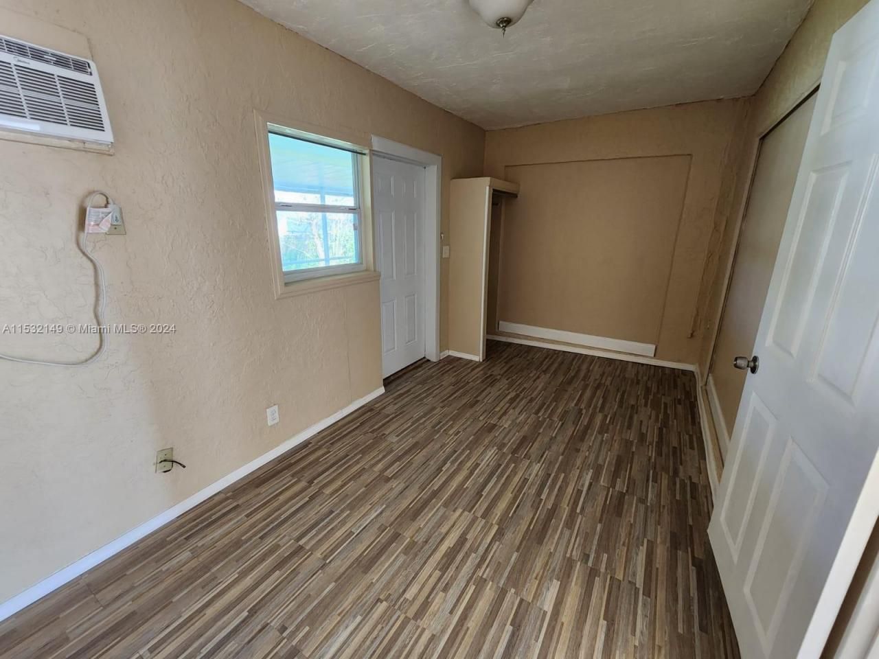 10551 Sunset Strip, Sunrise, FL 33322 Photo