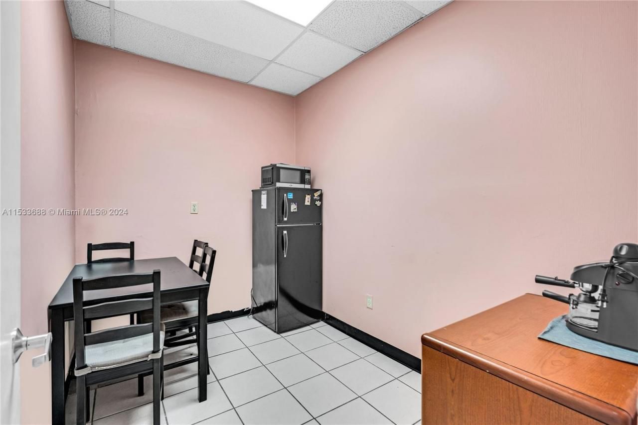 Please Call For Address, Hialeah, FL 33015 Photo