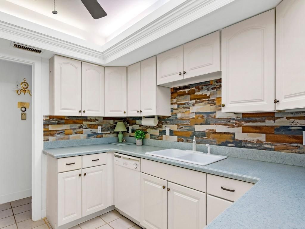 5151 Highway A1a, Unit 401, Indian River Shores, FL 32963 Photo