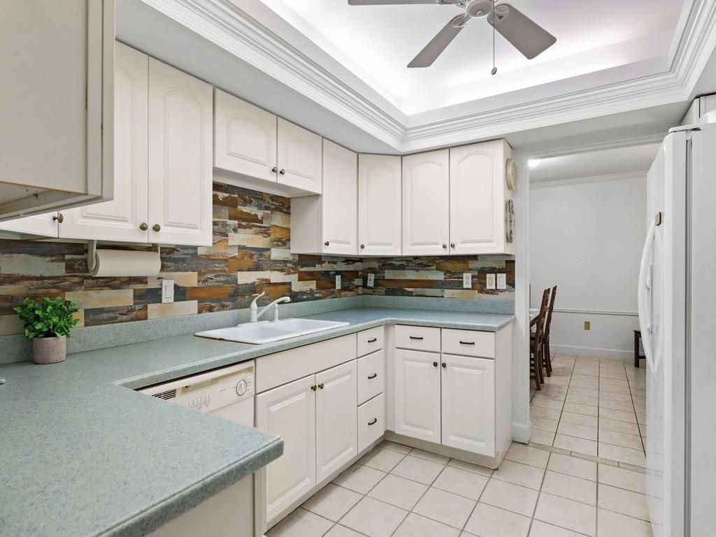 5151 Highway A1a, Unit 401, Indian River Shores, FL 32963 Photo