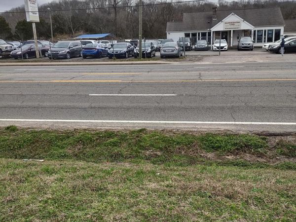 1292 S Dickerson Rd N, Goodlettsville, TN 37072