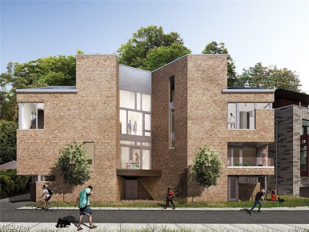 1979 E 126th Street, Cleveland, OH 44106 Main Photo