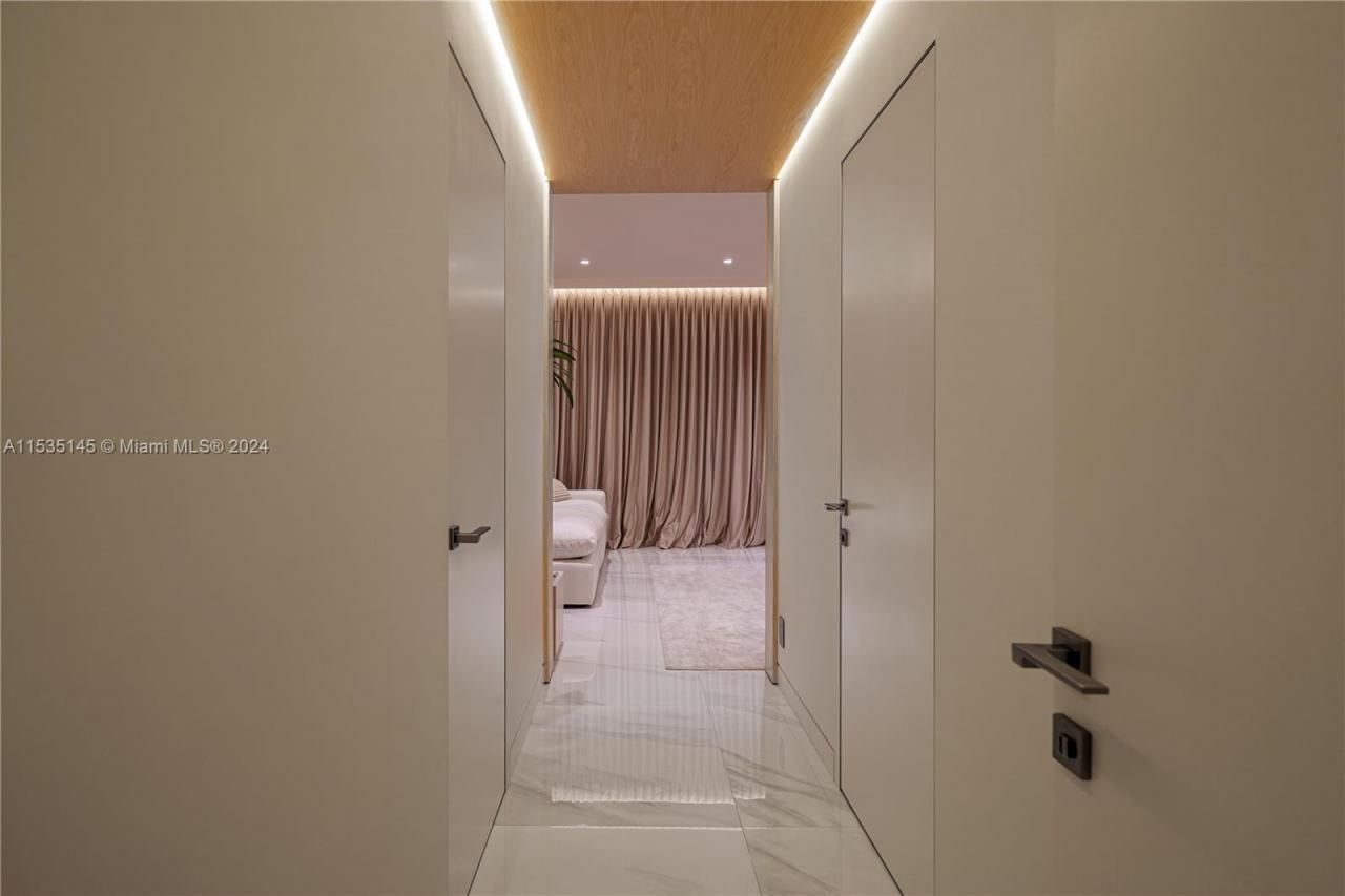 19115 Fisher Island Dr, Unit 19115, Miami Beach, FL 33109 Photo