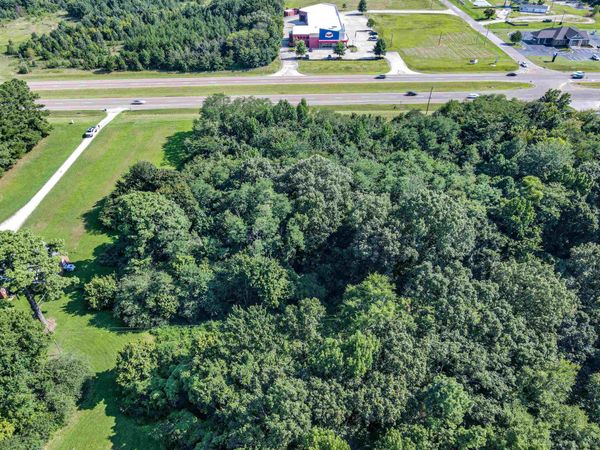 6085 HWY 64 HWY, Oakland, TN 38060