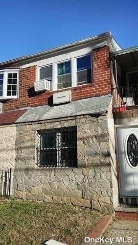 470 Beach 22nd Street, Far Rockaway, NY 11691 Main Photo