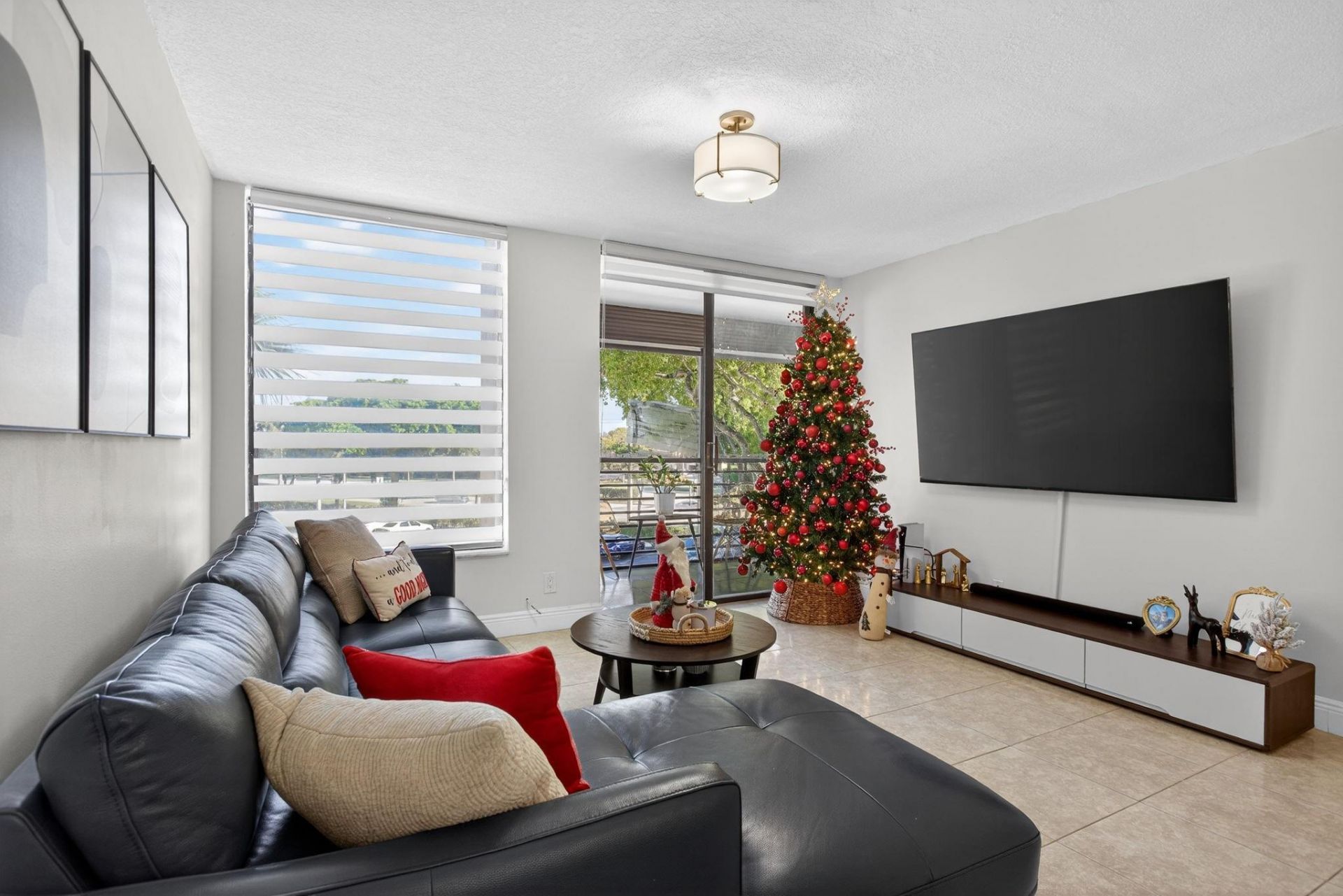 6301 N University Drive, Unit 319, Tamarac, FL 33321 Photo