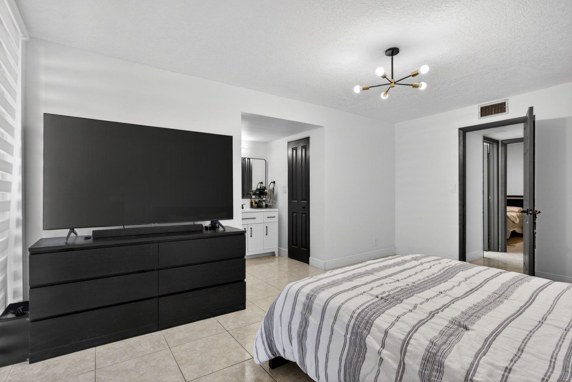 6301 N University Drive, Unit 319, Tamarac, FL 33321 Photo