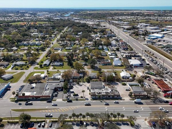 712 E VENICE AVENUE, VENICE, FL 34285