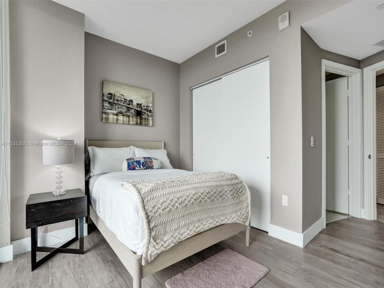 121 NE 34th St, Unit 1801, Miami, FL 33137 Photo