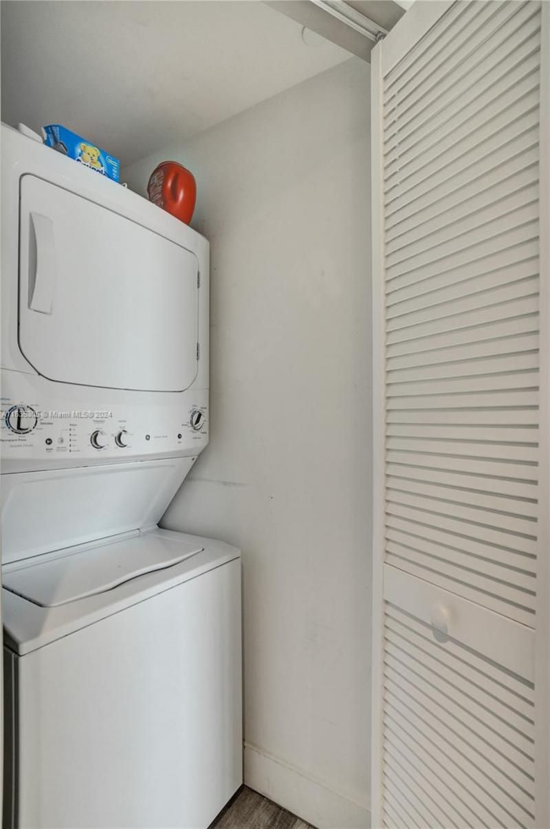 121 NE 34th St, Unit 1801, Miami, FL 33137 Photo