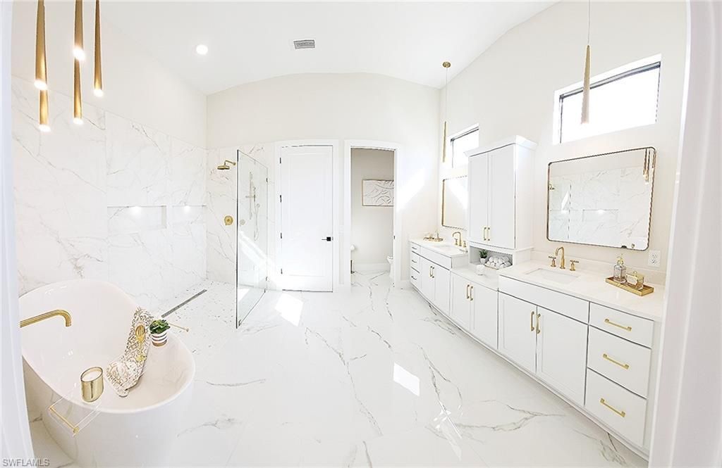 2527 Gleason Pkwy, Cape Coral, FL 33914 Photo