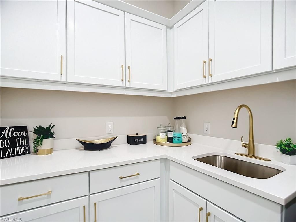 2527 Gleason Pkwy, Cape Coral, FL 33914 Photo