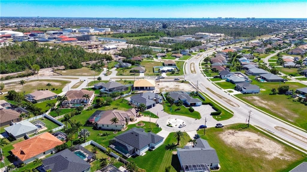 2527 Gleason Pkwy, Cape Coral, FL 33914 Photo