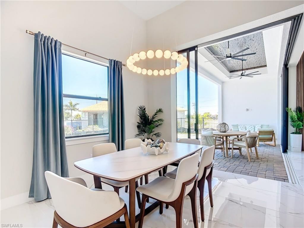 2527 Gleason Pkwy, Cape Coral, FL 33914 Photo