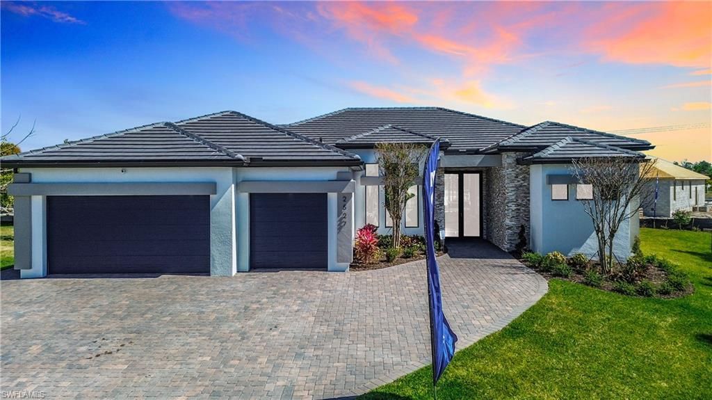 2527 Gleason Pkwy, Cape Coral, FL 33914 Photo