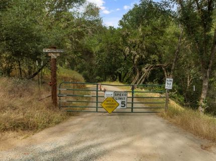 3 Bell Rd, Plymouth, CA 95669 Photo