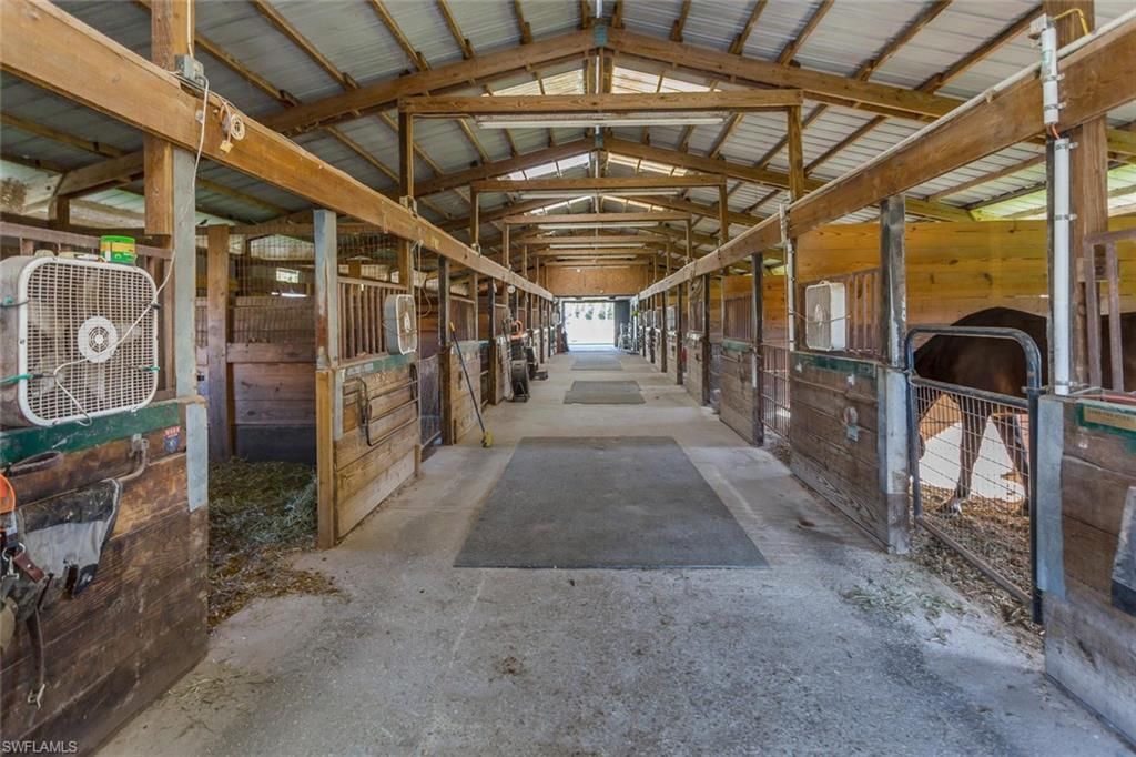 7200 Carousel Ln, Fort Myers, FL 33966 Photo