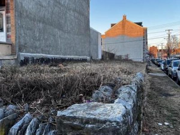 323 PINE STREET, READING, PA 19602