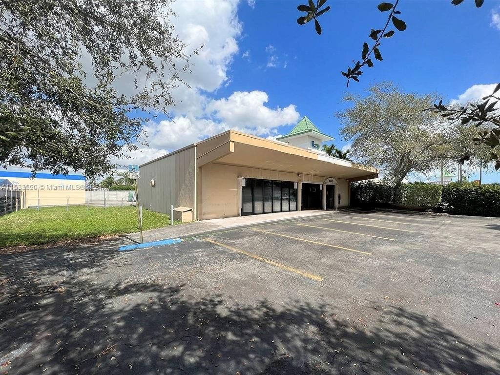 9465 SW 56th St, Miami, FL 33165 Photo